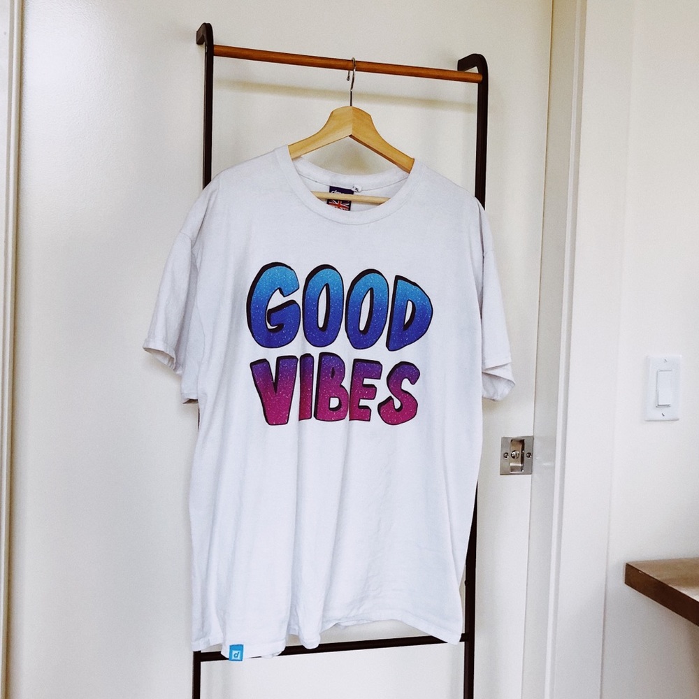 Vintage Style Good Vibes T-Shirt
